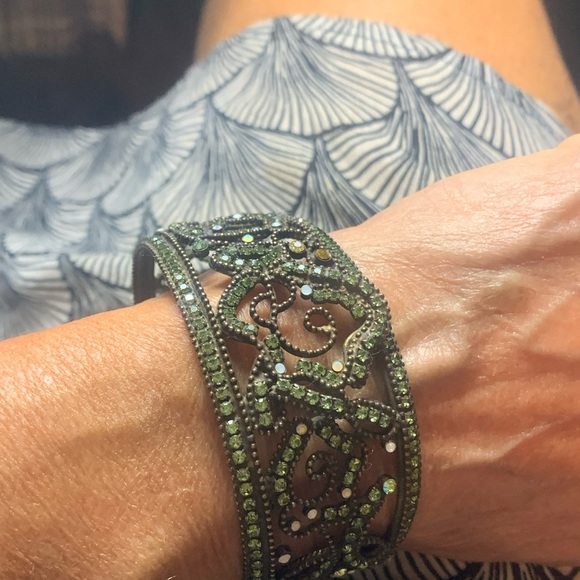 Sorrelli Elegant Green Crystal Bracelet - Picture 2 of 8